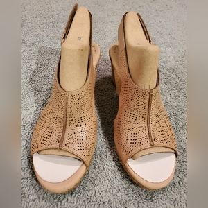 Clarks Lafley Rosen Sand Sable Wedge Sandals